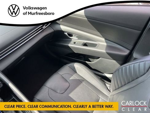 Used 2023 Hyundai Elantra Limited image 27