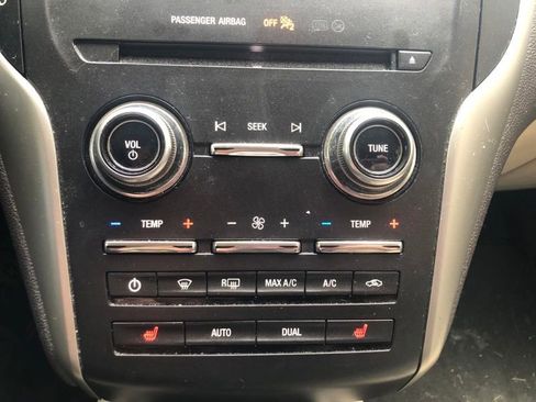Used 2017 Lincoln MKC Premiere FWD image 16