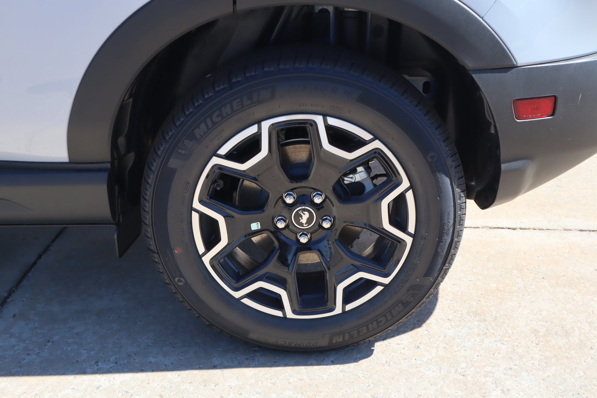 New 2026 Ford Bronco Sport Outer Banks w/ Outer Banks Tech Package+ AWD/4WD image 18