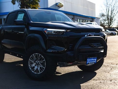 New 2026 Chevrolet Colorado ZR2 w/ Off-Road Front Bumper Package AWD/4WD image 3