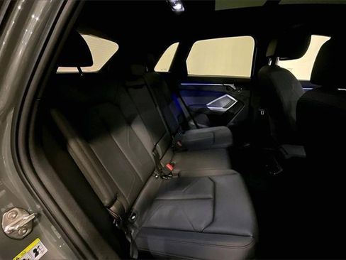 Used 2024 Audi Q3 2.0T Premium Plus image 28