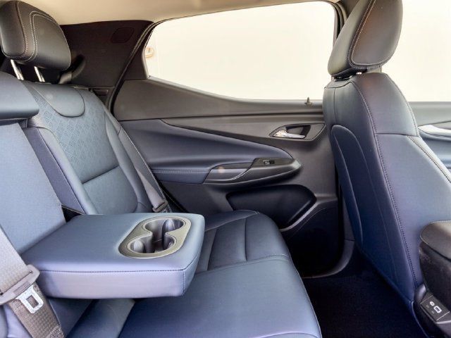 Used 2023 Chevrolet Bolt EUV LT w/ Convenience Package FWD image 29