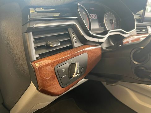 Used 2022 Audi A5 2.0T Premium image 14