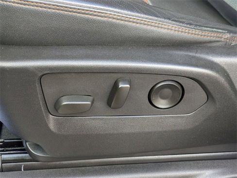 Used 2022 GMC Sierra 1500 AT4 w/ Technology Package image 27