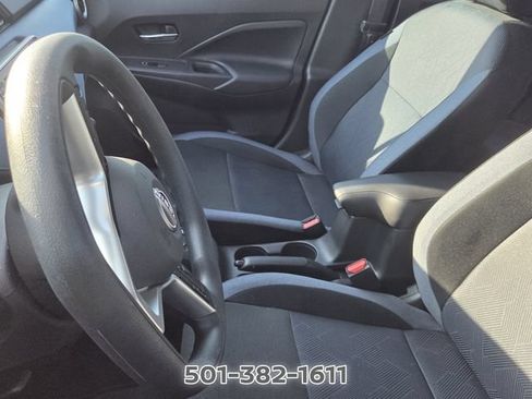 Used 2025 Nissan Versa SV w/ Trunk Package FWD image 9