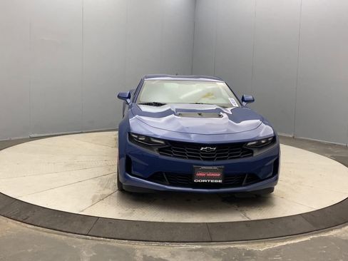 Used 2023 Chevrolet Camaro LT RWD image 8