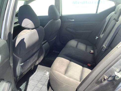 Used 2020 Nissan Altima 2.5 S FWD image 12