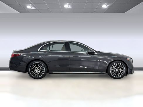 Used 2024 Mercedes-Benz E 350 4MATIC Sedan image 8