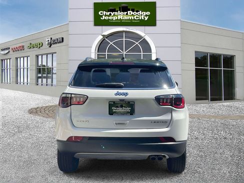 Used 2022 Jeep Compass Limited AWD/4WD image 7
