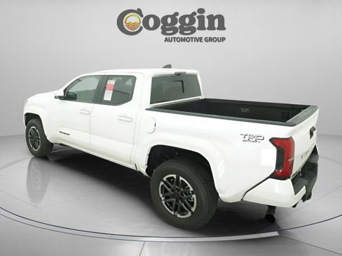 New 2026 Toyota Tacoma TRD Sport image 10