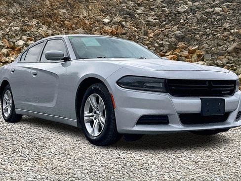 Used 2020 Dodge Charger SXT w/ Leather Interior Group image 1