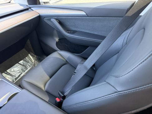 Used 2024 Tesla Model Y Performance AWD/4WD image 18