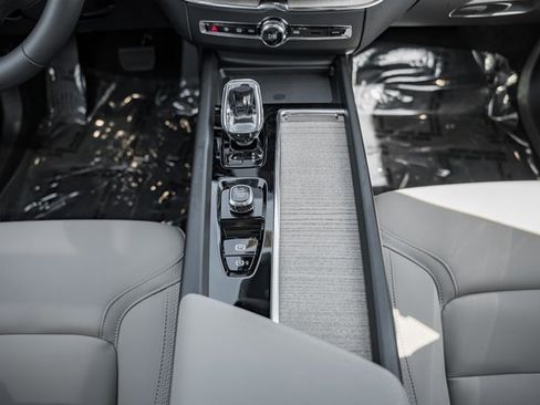 New 2026 Volvo XC60 B5 Plus w/ Protection Package Premier image 28