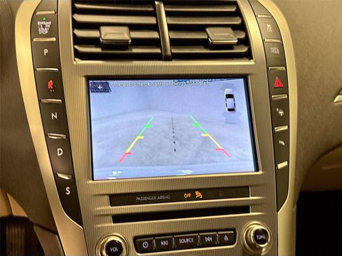 Used 2020 Lincoln MKZ Reserve w/ Elements Package AWD/4WD image 14