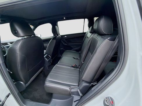 Used 2023 Volkswagen Tiguan SE R-Line FWD image 24