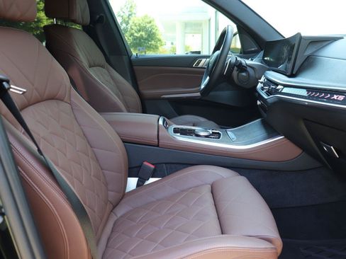 Used 2024 BMW X5 sDrive40i w/ Premium Package RWD image 19