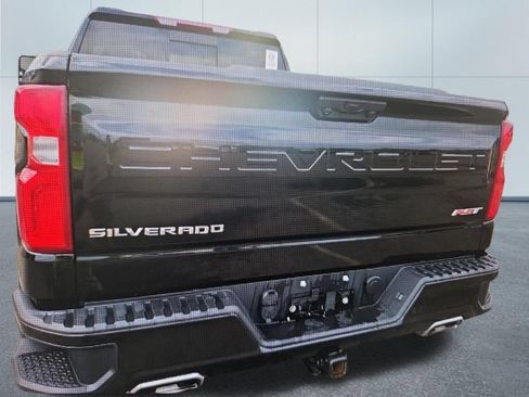 Used 2025 Chevrolet Silverado 1500 RST w/ Convenience Package II AWD/4WD image 7