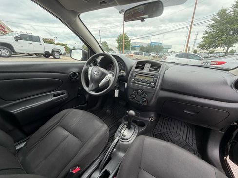 Used 2017 Nissan Versa S Plus FWD image 35