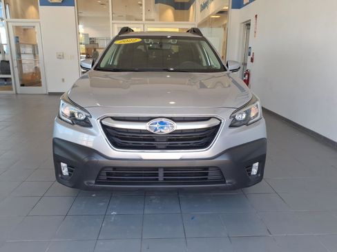 Certified 2022 Subaru Outback Premium AWD/4WD image 2