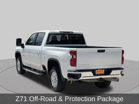 Used 2023 Chevrolet Silverado 2500 LT w/ Convenience Package AWD/4WD image 4