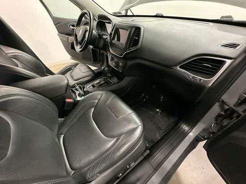 Used 2021 Jeep Cherokee Latitude Lux AWD/4WD image 21