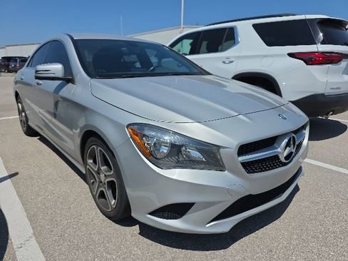 Used 2014 Mercedes-Benz CLA 250 image 7