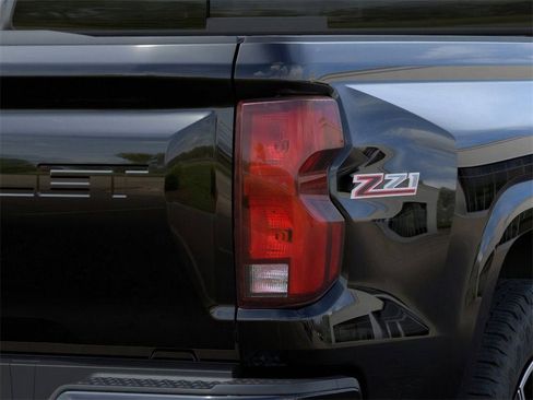 New 2026 Chevrolet Colorado Z71 w/ Technology Package image 11