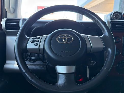 Used 2008 Toyota FJ Cruiser 4WD image 23