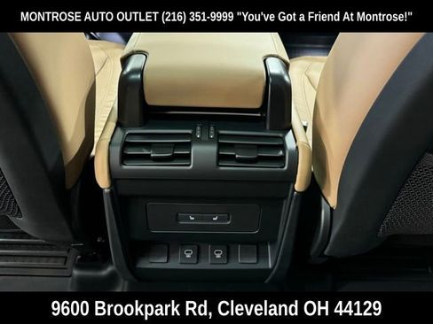 New 2025 Land Rover Defender 110 X-Dynamic SE image 25