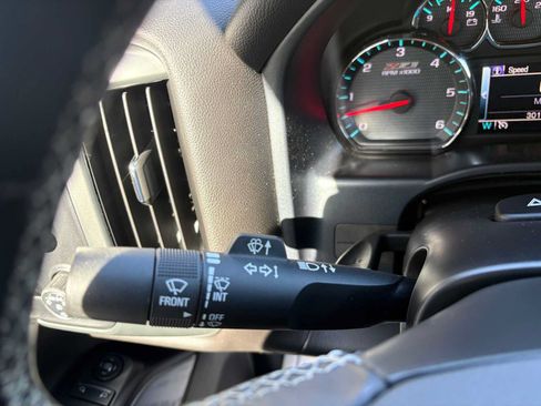 Used 2018 Chevrolet Silverado 2500 LT AWD/4WD image 15