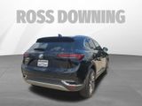 Used 2022 Buick Envision Essence w/ Safety Package image 4
