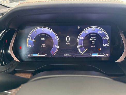 Used 2023 Jeep Grand Cherokee L Summit w/ Luxury Tech Group V AWD/4WD image 25