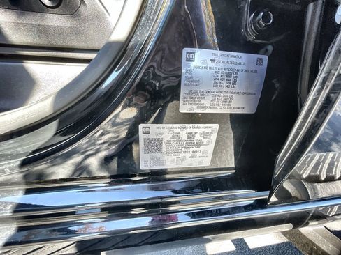 Used 2025 Chevrolet Silverado 2500 Custom w/ Custom Value Package image 33