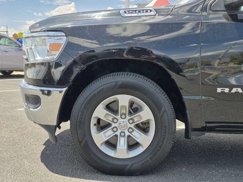 Used 2024 RAM 1500 Laramie AWD/4WD image 8