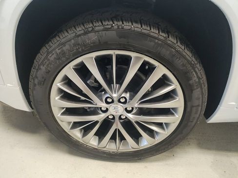 New 2026 Buick Enclave Avenir w/ Super Cruise Package FWD image 18