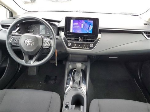 Used 2024 Toyota Corolla LE image 12