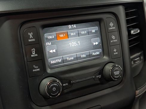 Used 2020 RAM 1500 Tradesman AWD/4WD image 17