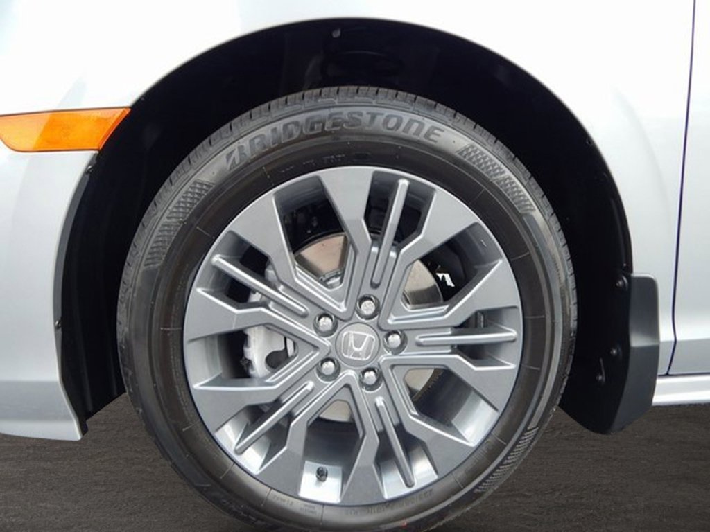 New 2027 Honda Odyssey Touring image 27