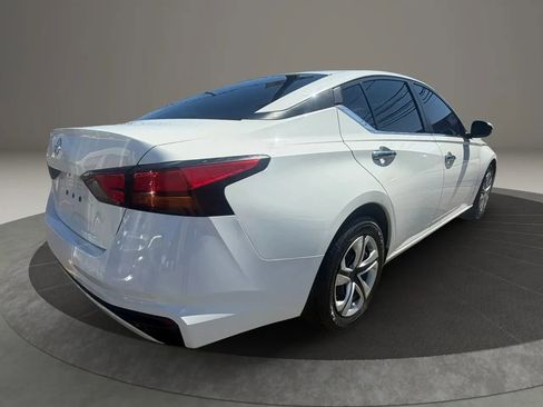 Used 2020 Nissan Altima 2.5 S FWD image 5