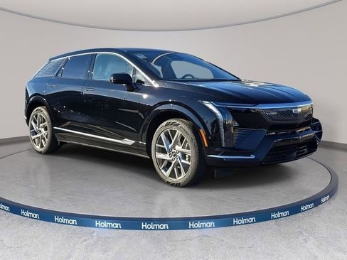 New 2026 Cadillac Optiq Luxury 1 image 3