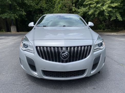 Used 2017 Buick Regal GS w/ Driver Confidence Package #2 FWD image 3