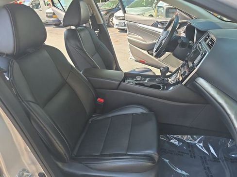 Used 2023 Nissan Maxima SV w/ Floor Mat Group image 11