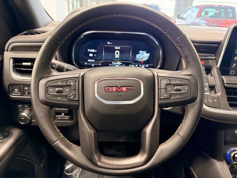 Used 2024 GMC Yukon AT4 w/ Technology Package image 28