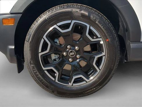 New 2026 Ford Bronco Sport Outer Banks w/ Outer Banks Tech Package+ AWD/4WD image 9