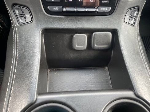 Used 2018 GMC Yukon XL SLT image 29