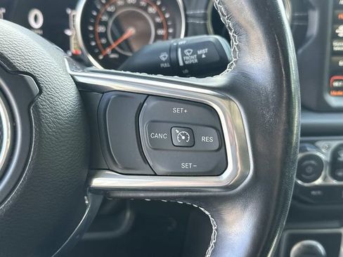 Used 2022 Jeep Gladiator Overland w/ Popular Equipment Package AWD/4WD image 25