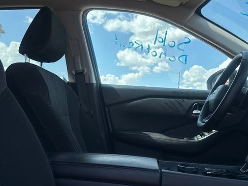 Certified 2025 Nissan Rogue SV AWD/4WD image 28