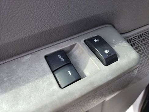 Used 2011 Ford E-350 and Econoline 350 Super Duty w/ Shuttle Bus Prep Pkg image 15