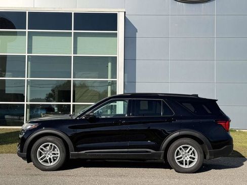 New 2026 Ford Explorer Active w/ Active Comfort Package image 8