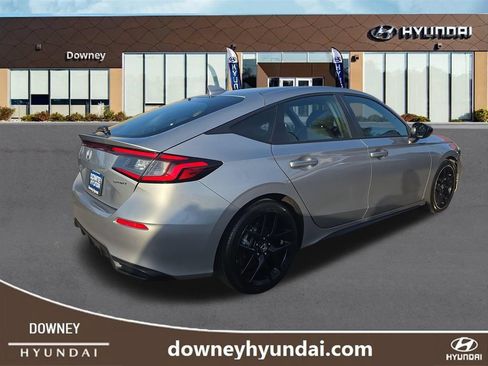 Used 2025 Honda Civic Sport image 5